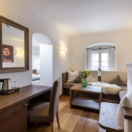 Gasthof Blaue Quelle Guest house Erl