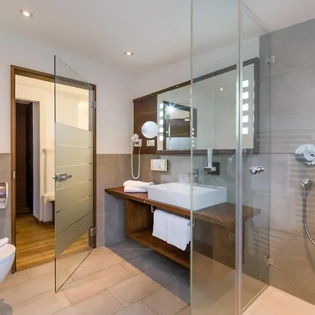 Gasthof Blaue Quelle Guest house Erl