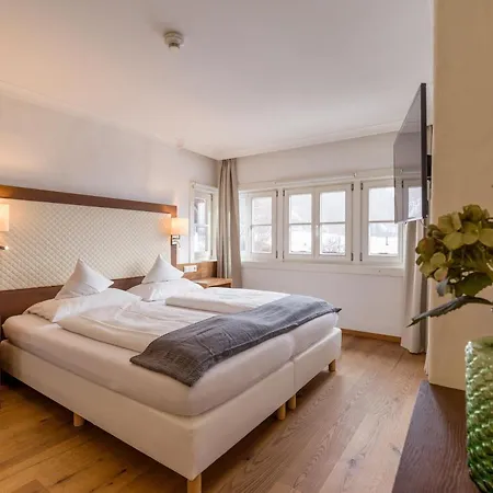 Gasthof Blaue Quelle Guest house Erl